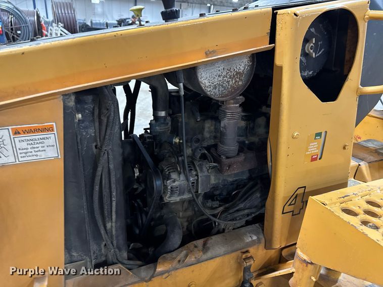 image for item EM3802 2001 Case RT560 trencher