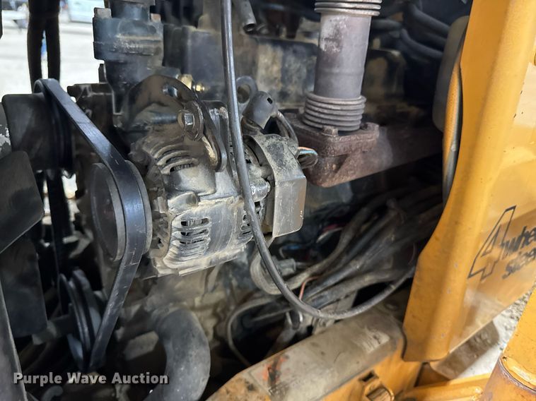 image for item EM3802 2001 Case RT560 trencher