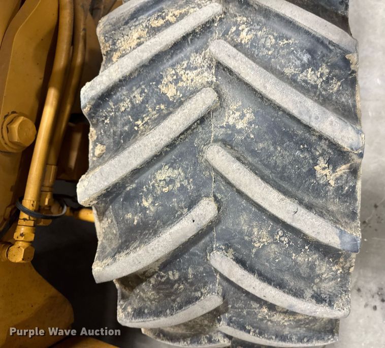 image for item EM3802 2001 Case RT560 trencher