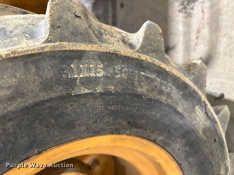 image for item EM3802 2001 Case RT560 trencher