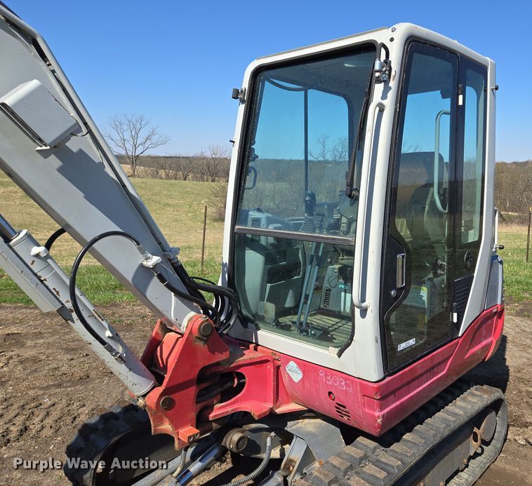 image for item EM7002 2011 Takeuchi TB235 mini excavator
