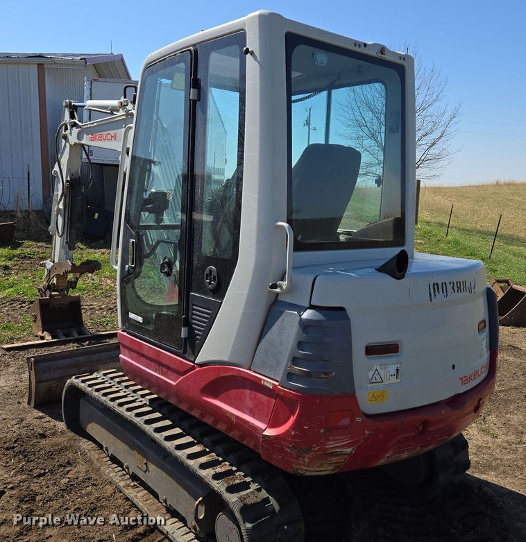 image for item EM7002 2011 Takeuchi TB235 mini excavator