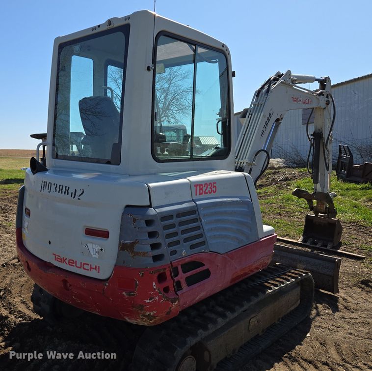 image for item EM7002 2011 Takeuchi TB235 mini excavator