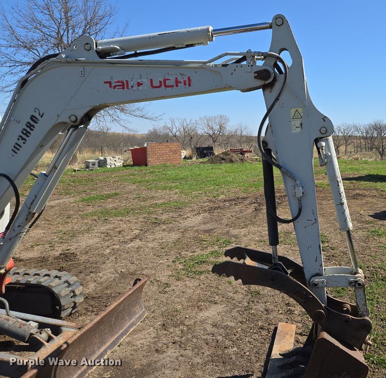 image for item EM7002 2011 Takeuchi TB235 mini excavator