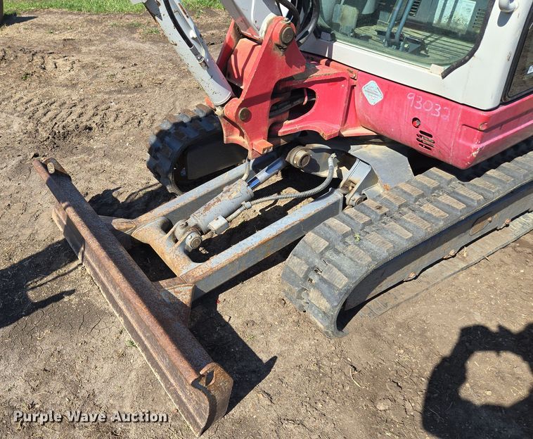 image for item EM7002 2011 Takeuchi TB235 mini excavator