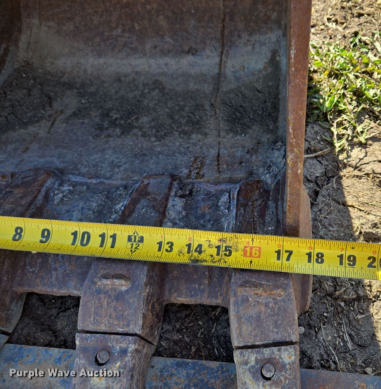 image for item EM7002 2011 Takeuchi TB235 mini excavator