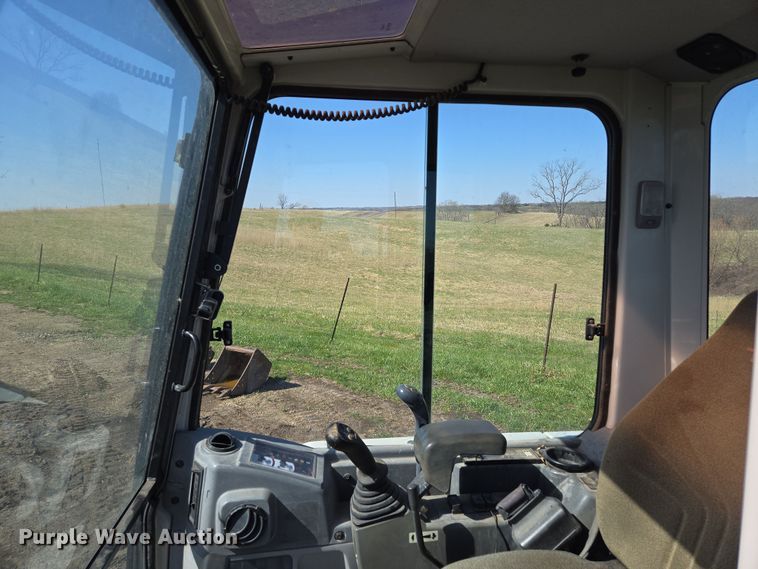 image for item EM7002 2011 Takeuchi TB235 mini excavator