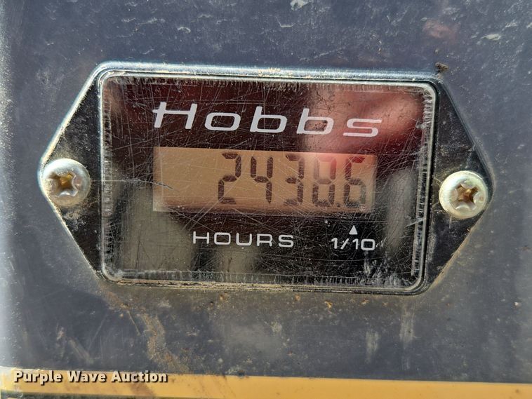 image for item EM7002 2011 Takeuchi TB235 mini excavator