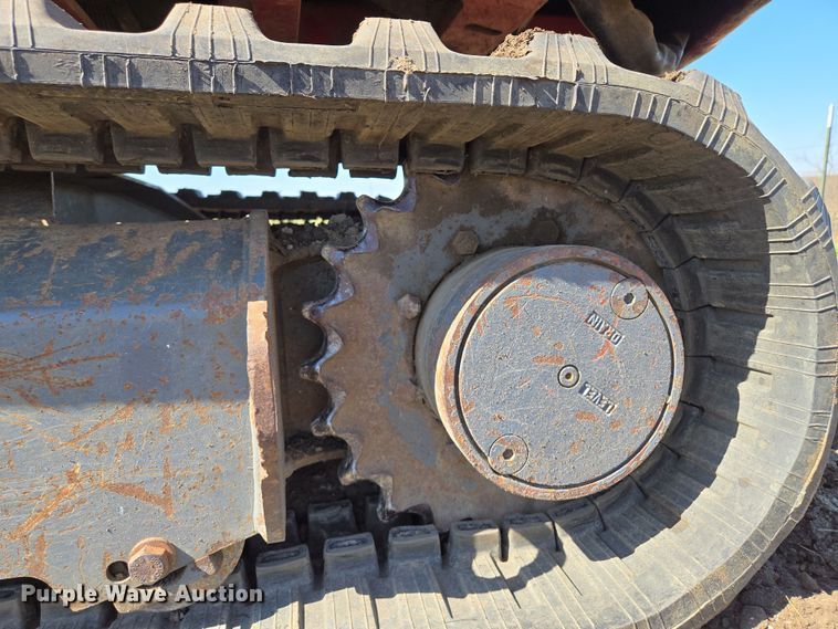 image for item EM7002 2011 Takeuchi TB235 mini excavator