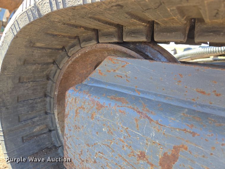 image for item EM7002 2011 Takeuchi TB235 mini excavator