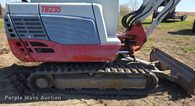 image for item EM7002 2011 Takeuchi TB235 mini excavator