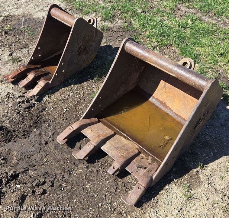 image for item EM7002 2011 Takeuchi TB235 mini excavator