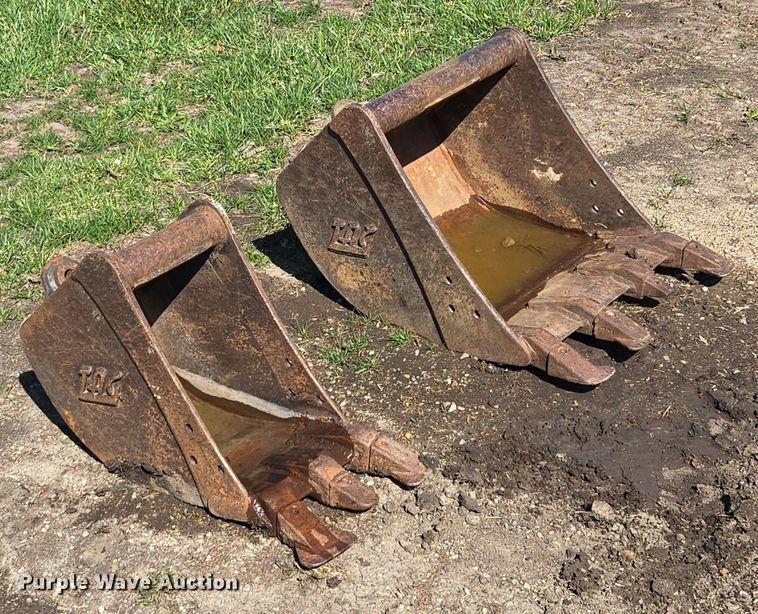 image for item EM7002 2011 Takeuchi TB235 mini excavator