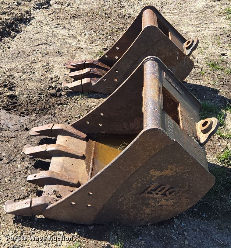 image for item EM7002 2011 Takeuchi TB235 mini excavator