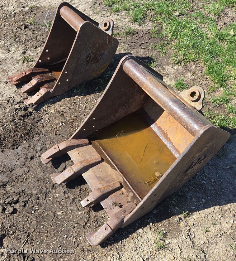 image for item EM7002 2011 Takeuchi TB235 mini excavator