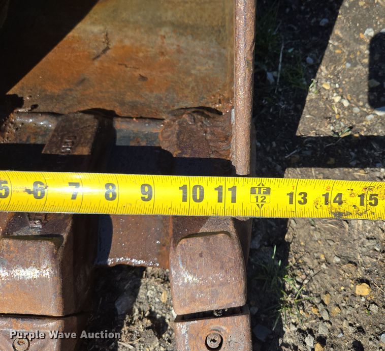 image for item EM7002 2011 Takeuchi TB235 mini excavator