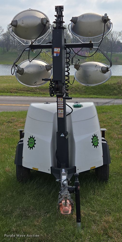 image for item EM7027 Generac  Mobile  light plant