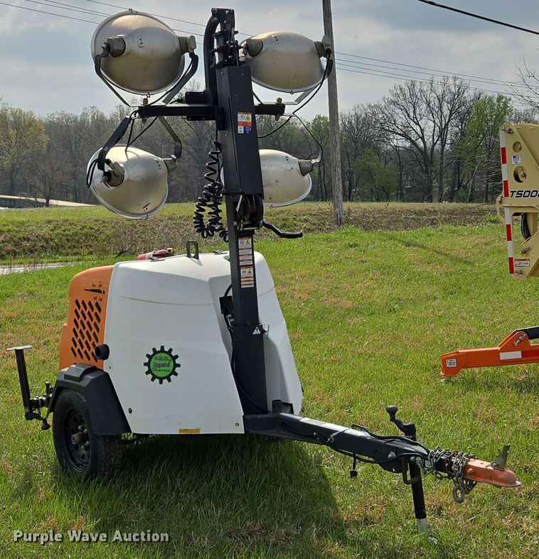 image for item EM7027 Generac  Mobile  light plant