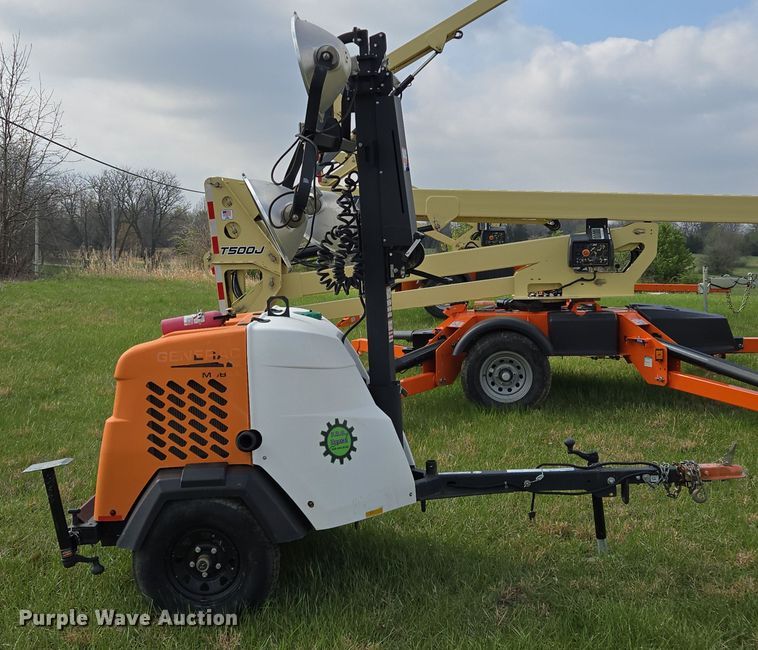 image for item EM7027 Generac  Mobile  light plant