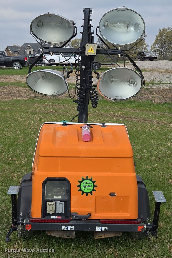 image for item EM7027 Generac  Mobile  light plant