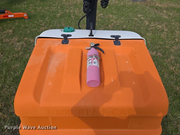 image for item EM7027 Generac  Mobile  light plant