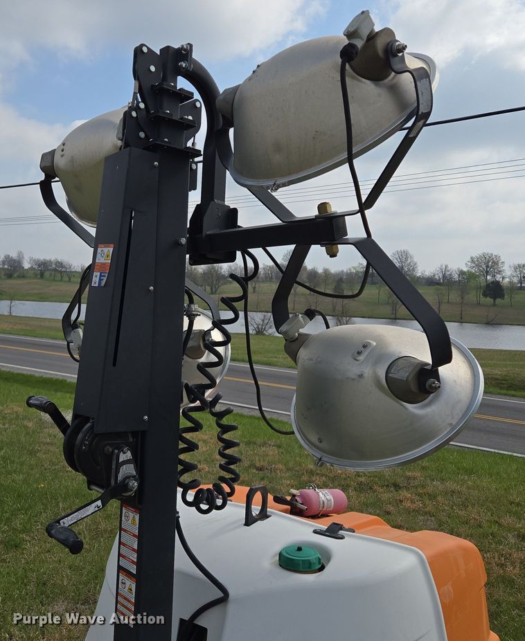 image for item EM7027 Generac  Mobile  light plant