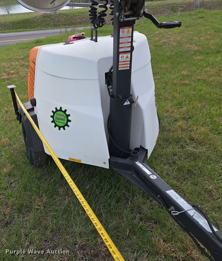 image for item EM7027 Generac  Mobile  light plant