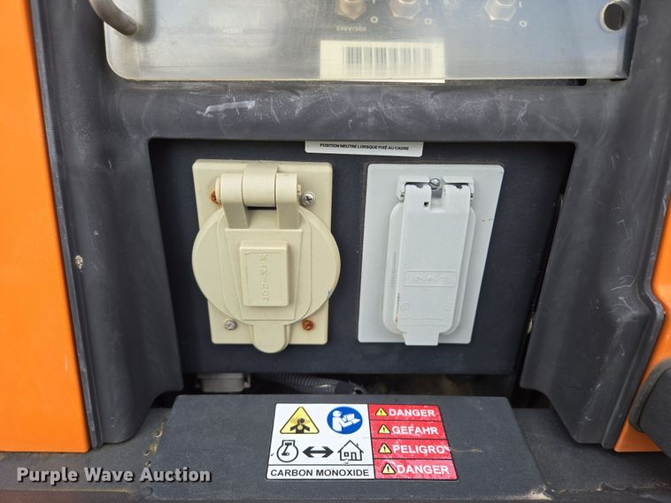 image for item EM7027 Generac  Mobile  light plant