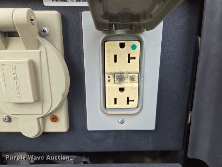 image for item EM7027 Generac  Mobile  light plant