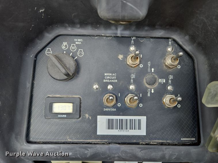 image for item EM7027 Generac  Mobile  light plant