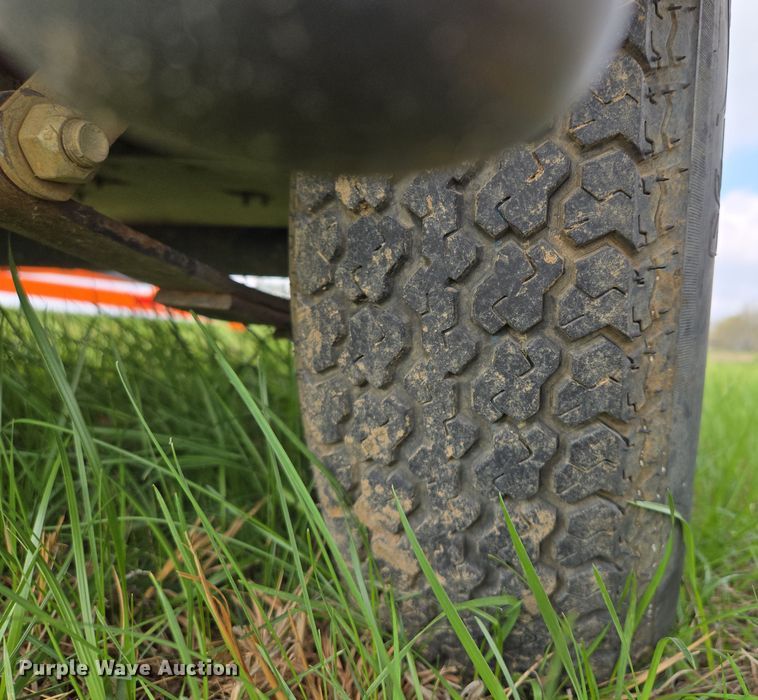 image for item EM7027 Generac  Mobile  light plant