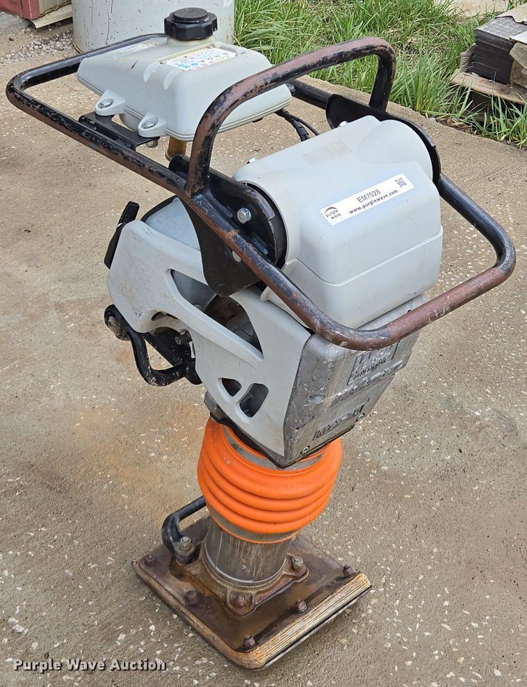 image for item EM7028 Mikasa MTX-70HD  plate compactor