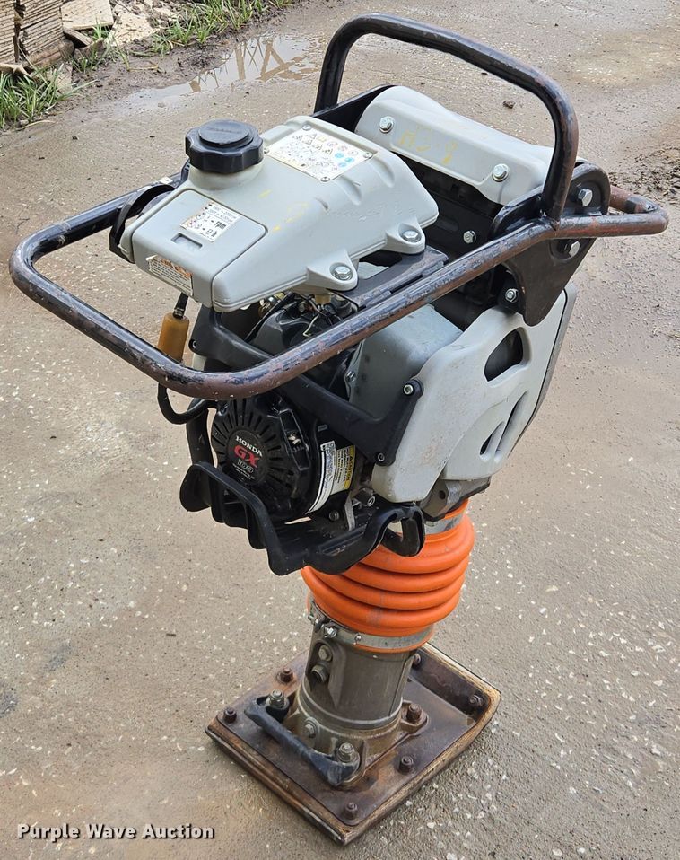 image for item EM7028 Mikasa MTX-70HD  plate compactor