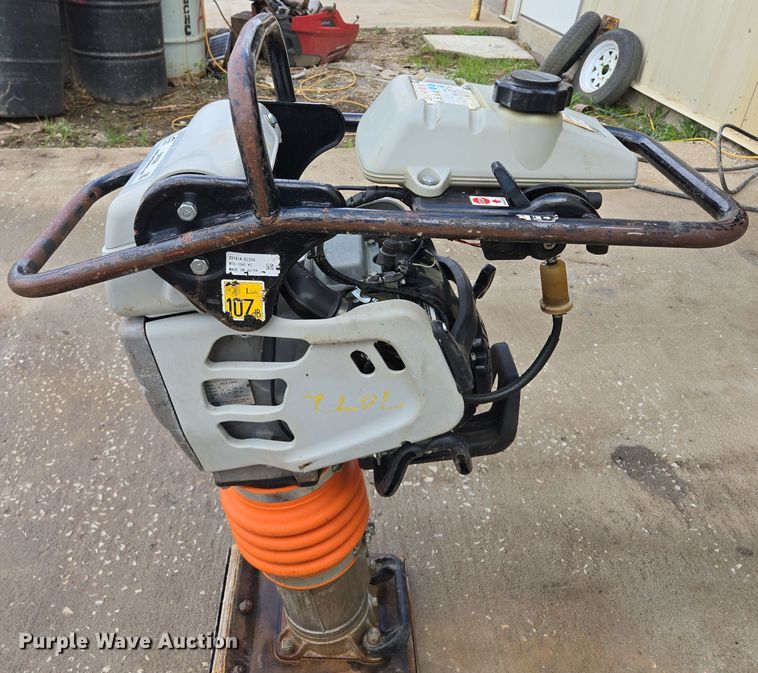 image for item EM7028 Mikasa MTX-70HD  plate compactor