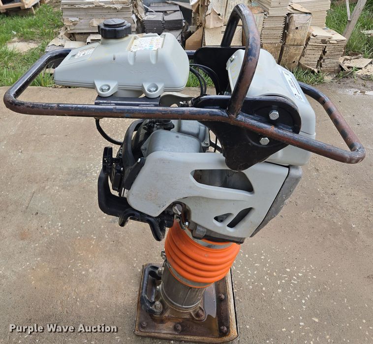 image for item EM7028 Mikasa MTX-70HD  plate compactor