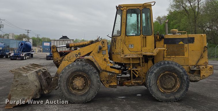 image for item EM7079 1990 Caterpillar 926E wheel loader