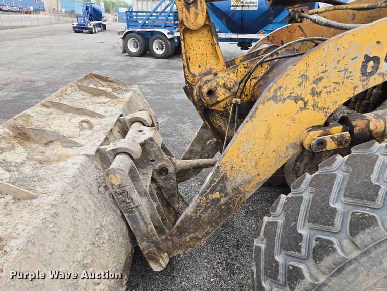 image for item EM7079 1990 Caterpillar 926E wheel loader