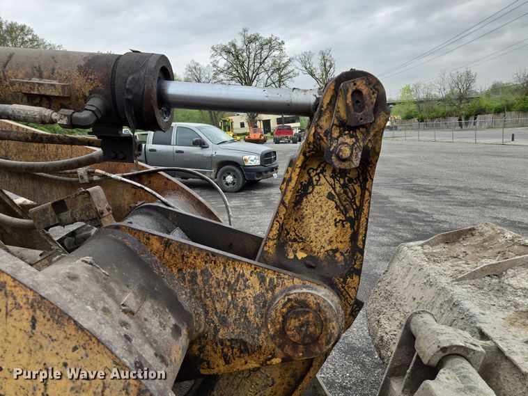 image for item EM7079 1990 Caterpillar 926E wheel loader