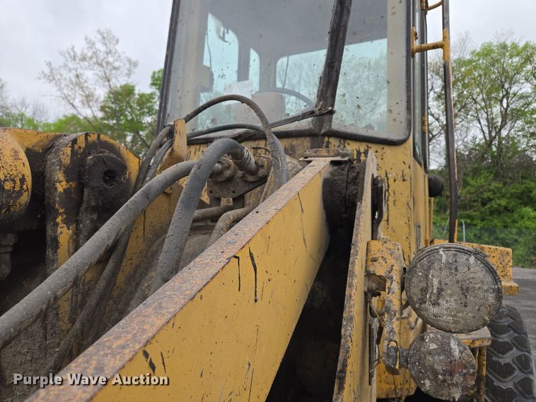 image for item EM7079 1990 Caterpillar 926E wheel loader
