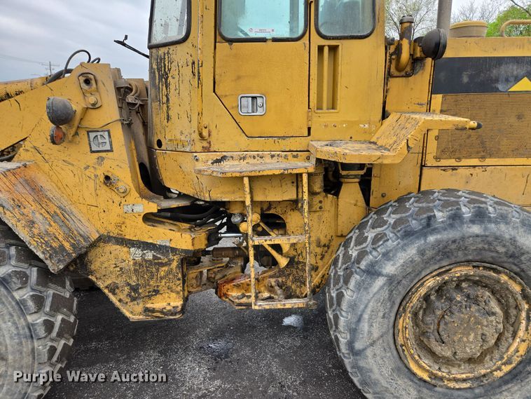 image for item EM7079 1990 Caterpillar 926E wheel loader
