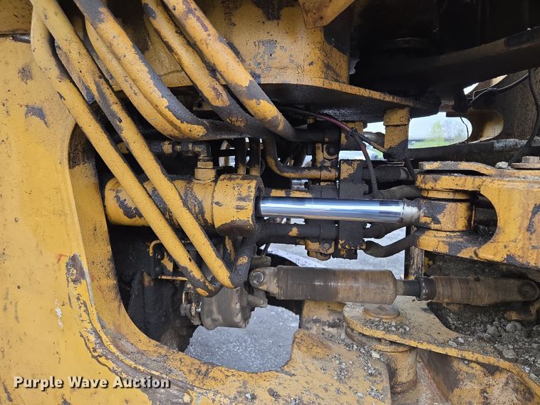 image for item EM7079 1990 Caterpillar 926E wheel loader