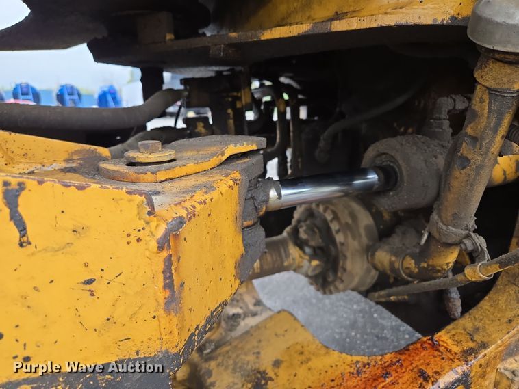 image for item EM7079 1990 Caterpillar 926E wheel loader