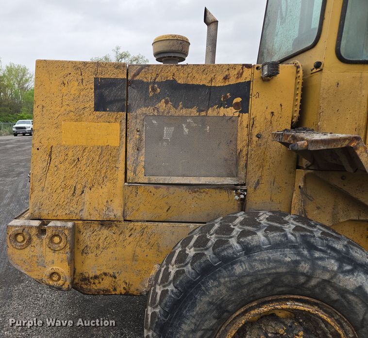 image for item EM7079 1990 Caterpillar 926E wheel loader