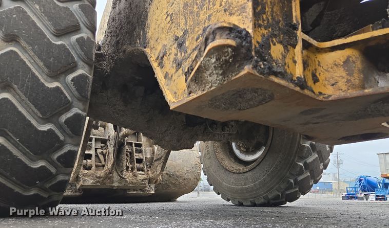 image for item EM7079 1990 Caterpillar 926E wheel loader