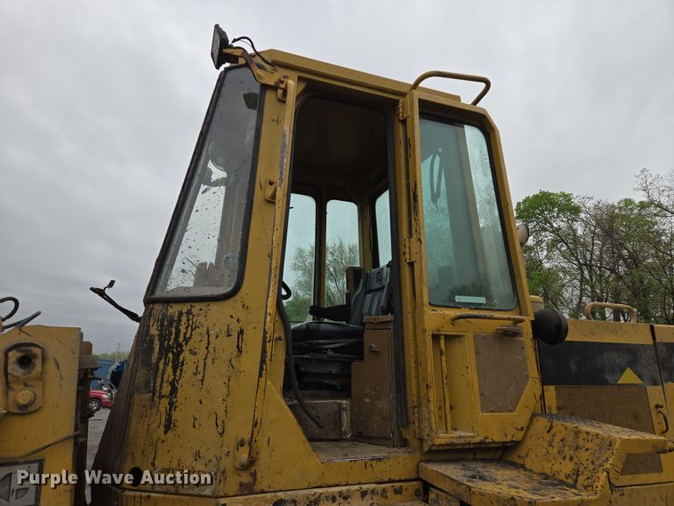 image for item EM7079 1990 Caterpillar 926E wheel loader