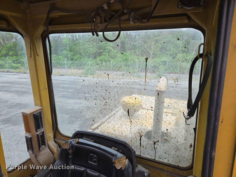 image for item EM7079 1990 Caterpillar 926E wheel loader
