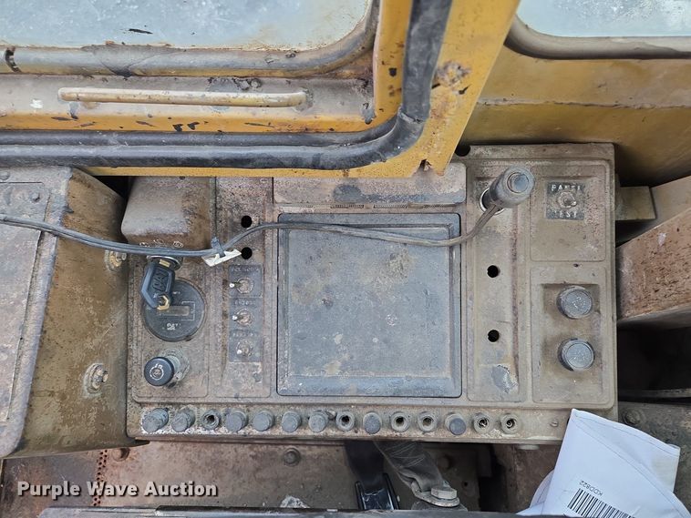 image for item EM7079 1990 Caterpillar 926E wheel loader