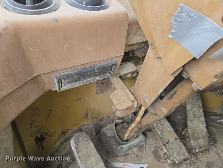 image for item EM7079 1990 Caterpillar 926E wheel loader