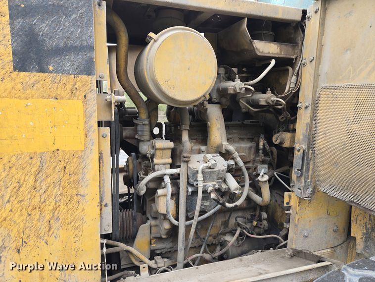 image for item EM7079 1990 Caterpillar 926E wheel loader