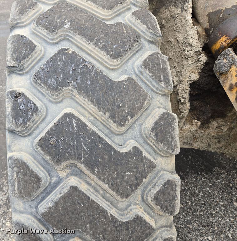 image for item EM7079 1990 Caterpillar 926E wheel loader